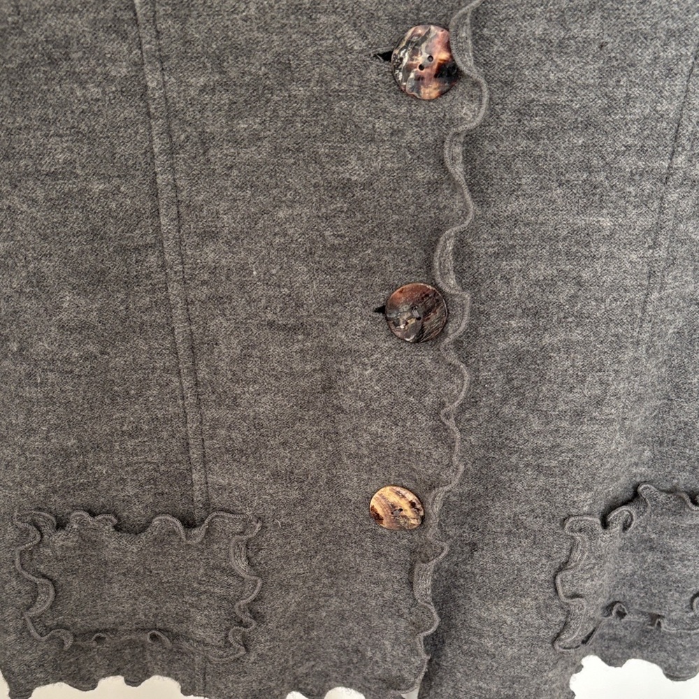 Unique Gray Wool Ruffled Women's Sweater - Picture 5 of 9
